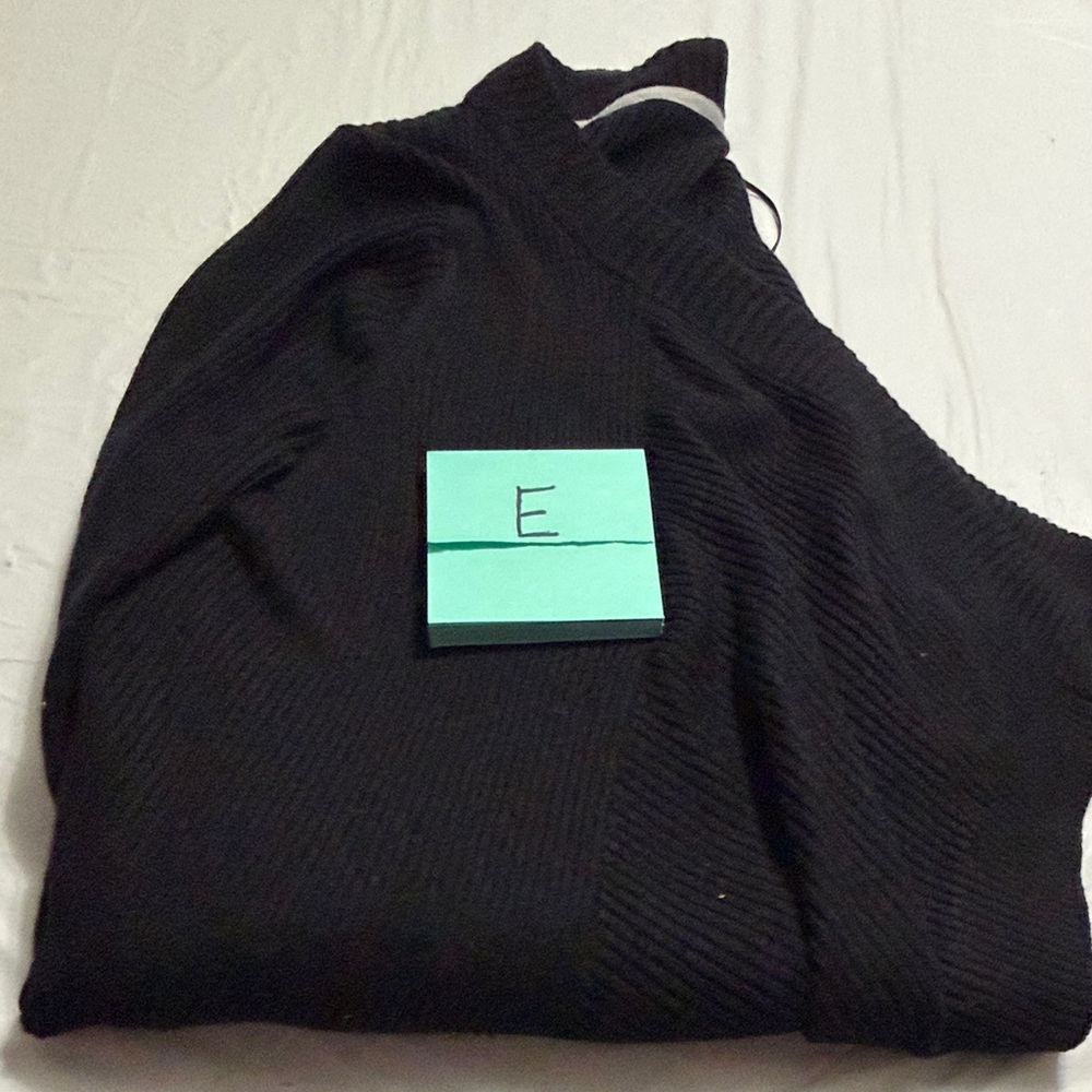 Lululemon Ribbed Cardigan Sweater With Zipper Pockets Black Size XL - Picture 7 of 7